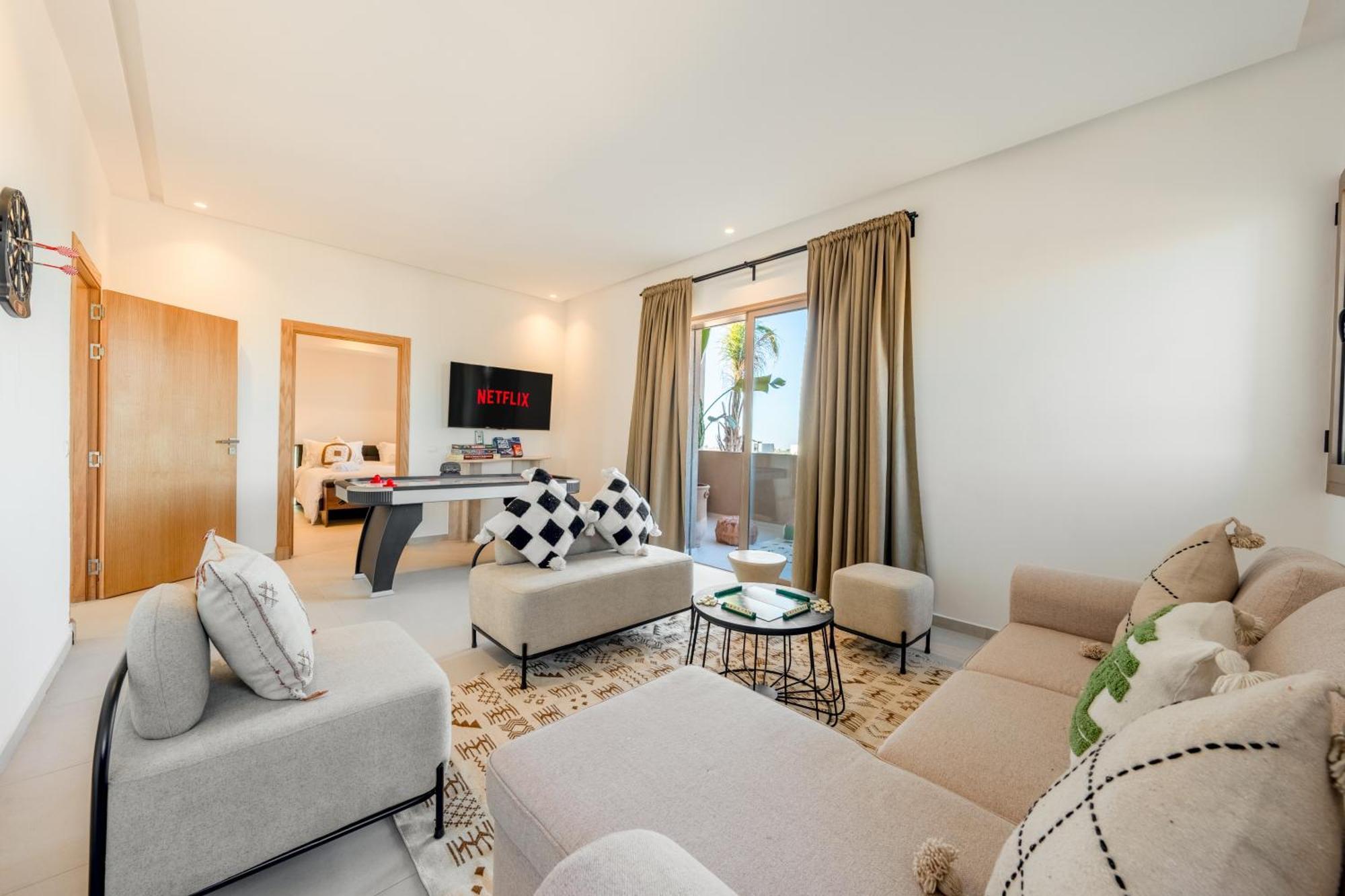 Dar Yas, A 20min Du Centre Avec Piscine Chauffee, Cuisiniere, Chauffeur, Air Hockey, Ping-pong & Jeux De Societe * Marrakesh