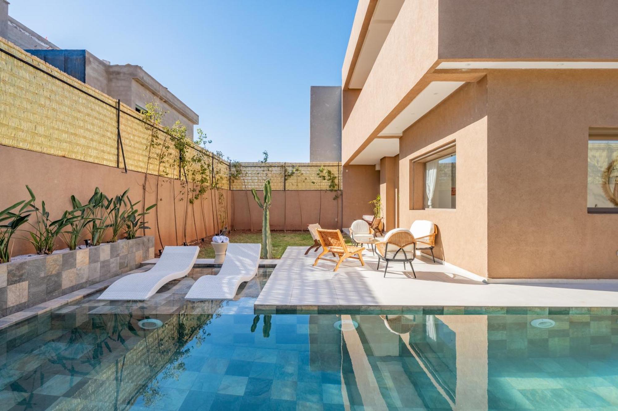 Dar Yas, A 20min Du Centre Avec Piscine Chauffee, Cuisiniere, Chauffeur, Air Hockey, Ping-pong & Jeux De Societe Villa *