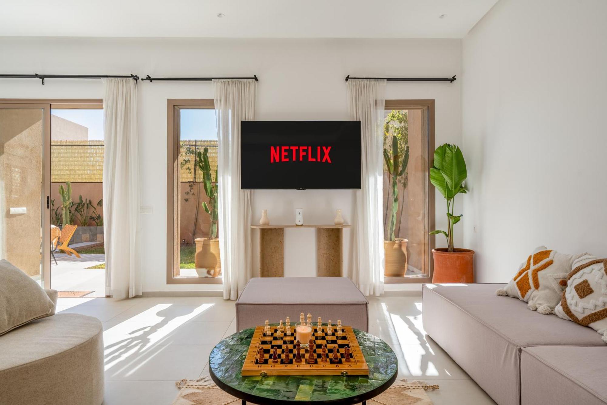 Dar Yas, A 20min Du Centre Avec Piscine Chauffee, Cuisiniere, Chauffeur, Air Hockey, Ping-pong & Jeux De Societe Villa