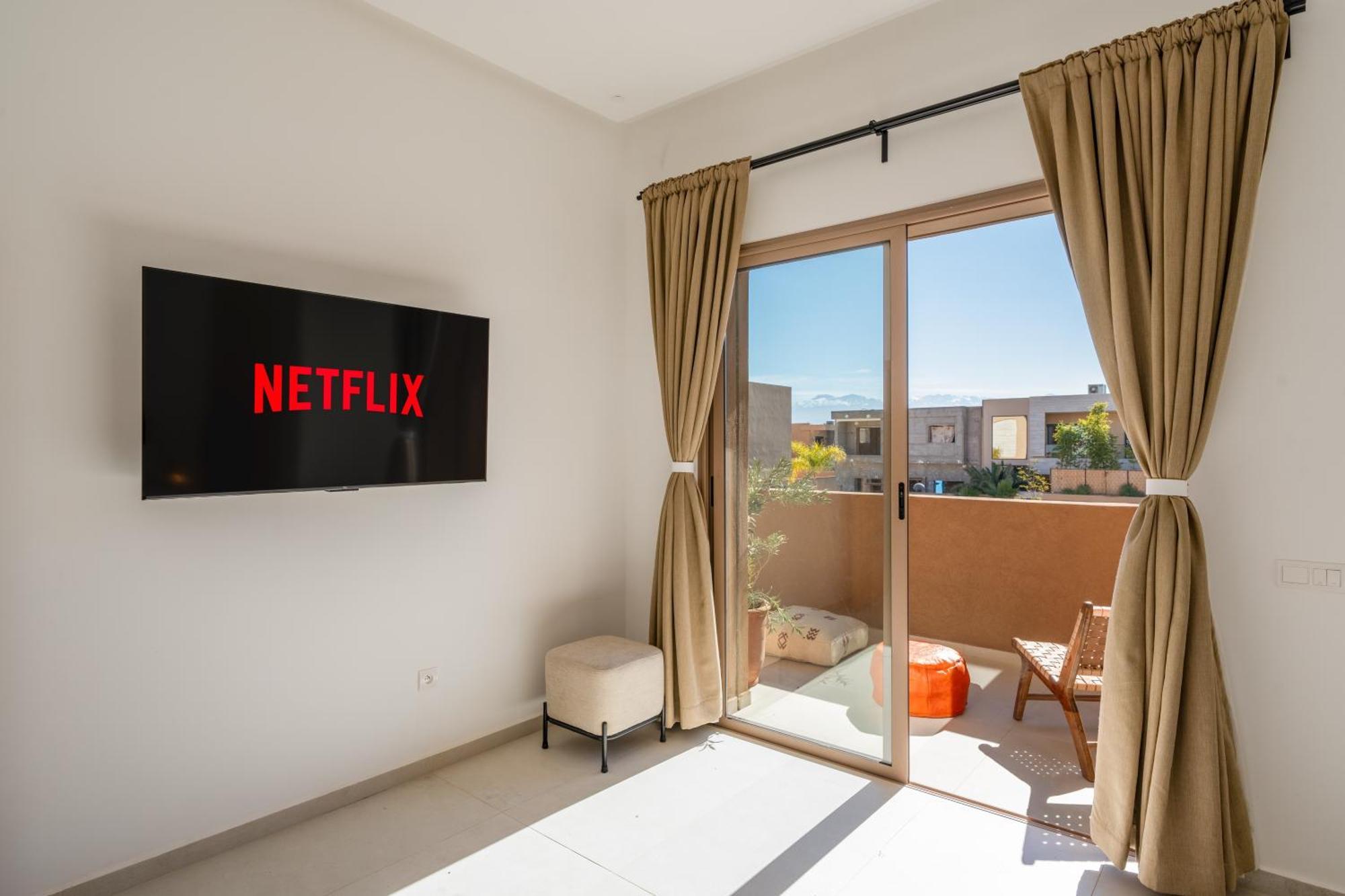 Dar Yas, A 20min Du Centre Avec Piscine Chauffee, Cuisiniere, Chauffeur, Air Hockey, Ping-pong & Jeux De Societe Villa *